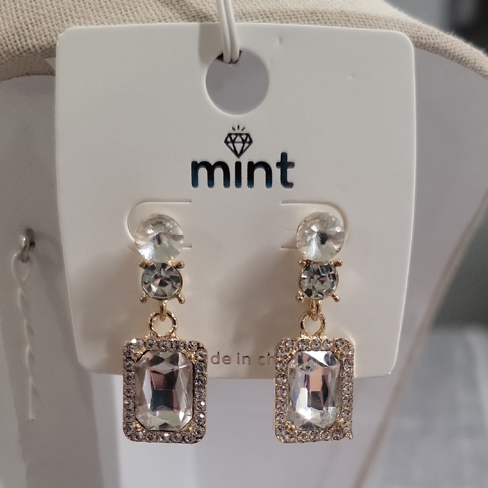 Mint Gold and Silver Tone Drop Earrings